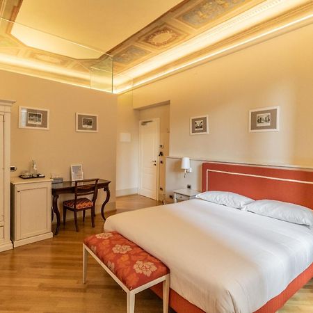 Casa Isolani Luxury Rooms Piazza Maggiore 1 Bologna Exterior photo